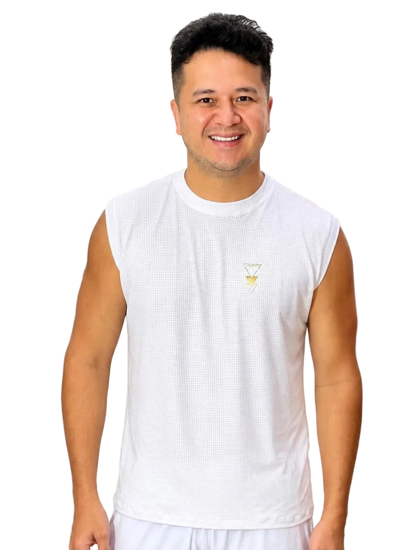 Machão Masculino Branco em Tela Perfurada