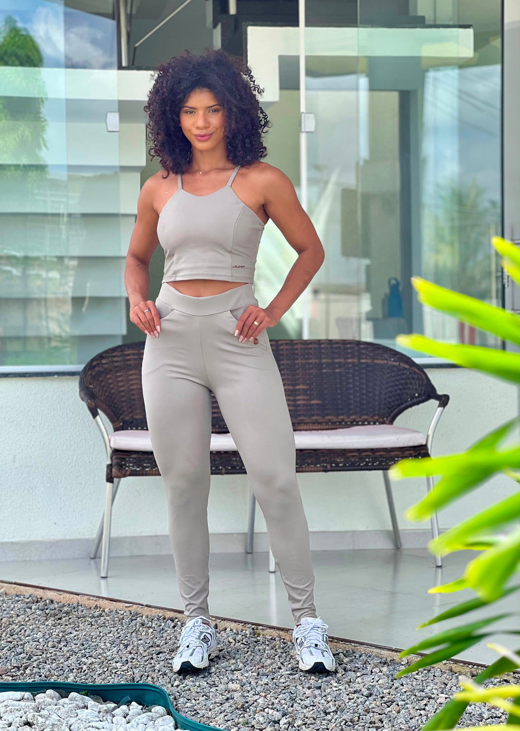 Conjunto Live Top + Legging Bege
