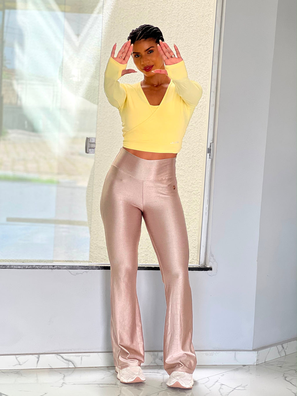 Calça Flare Lustrosa Jump