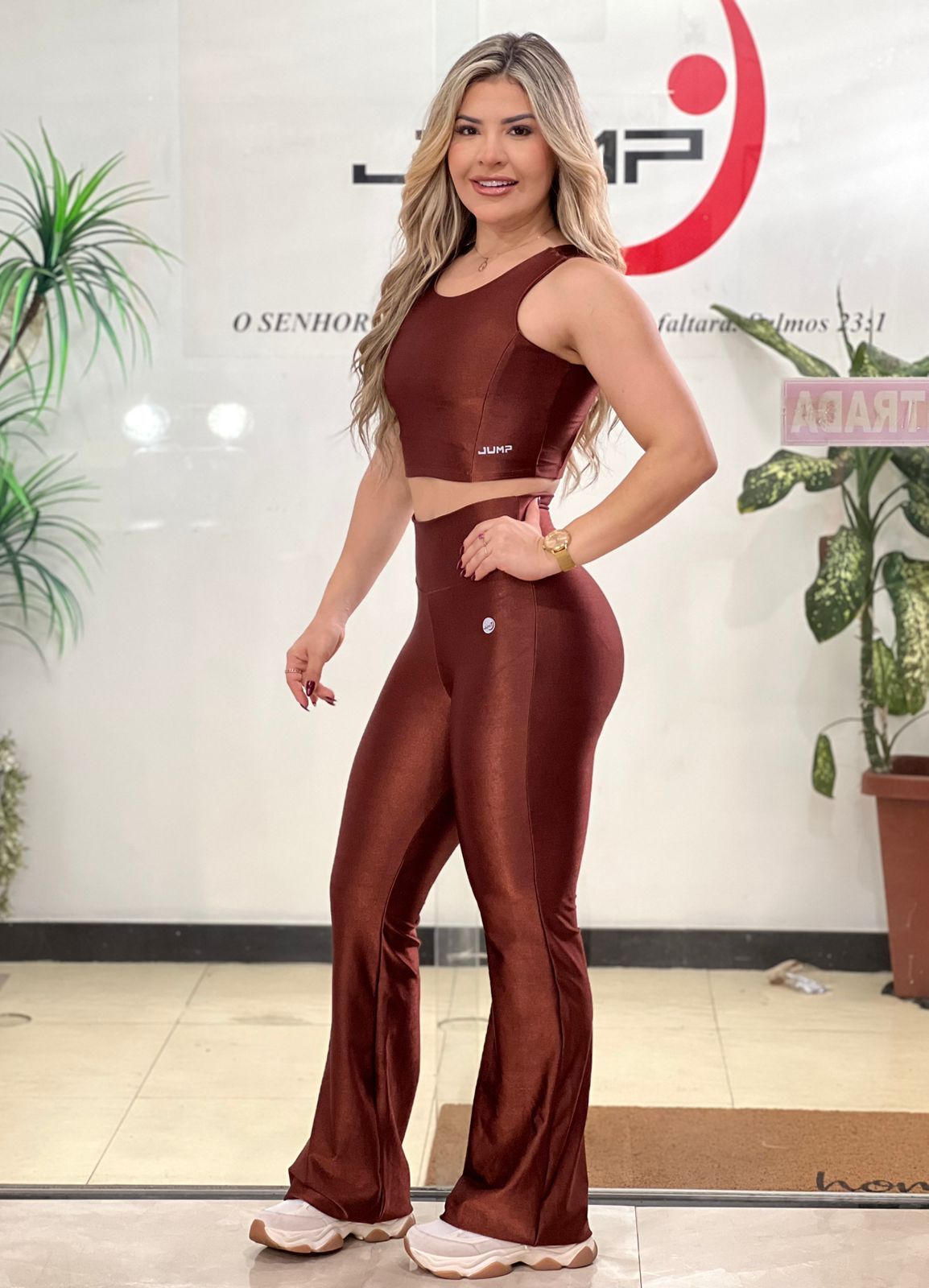 Glänzendes bauchfreies Oberteil Jumpsuit