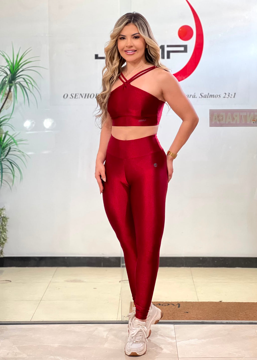 Legging Metalizada Vermelho Vinho — Jump Modas, moda fitness feminina em Belém-PA