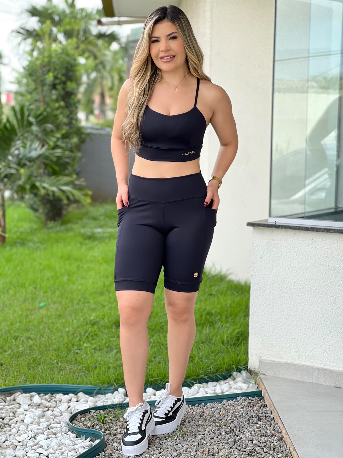 Bermuda Ciclista Longa com Bolso Preta Jump Modas - look completo