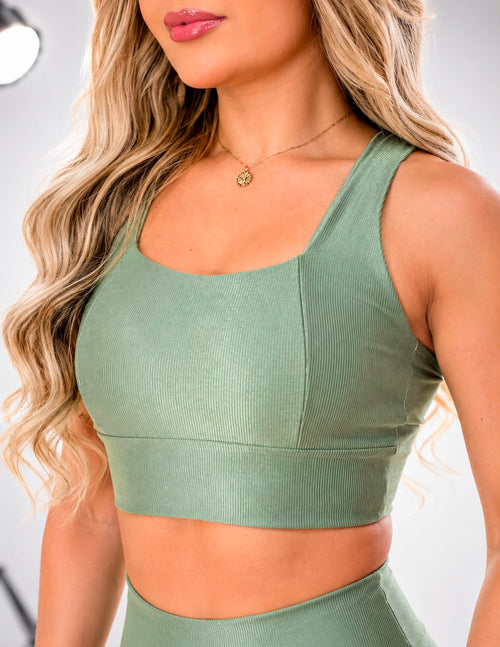 Conjunto Canelado Verde Oliva — Top e Short Cintura Alta