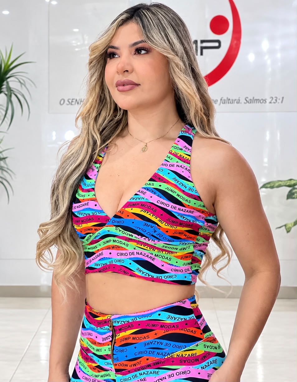Top Nadador Decote V Círio de Nazaré em close
