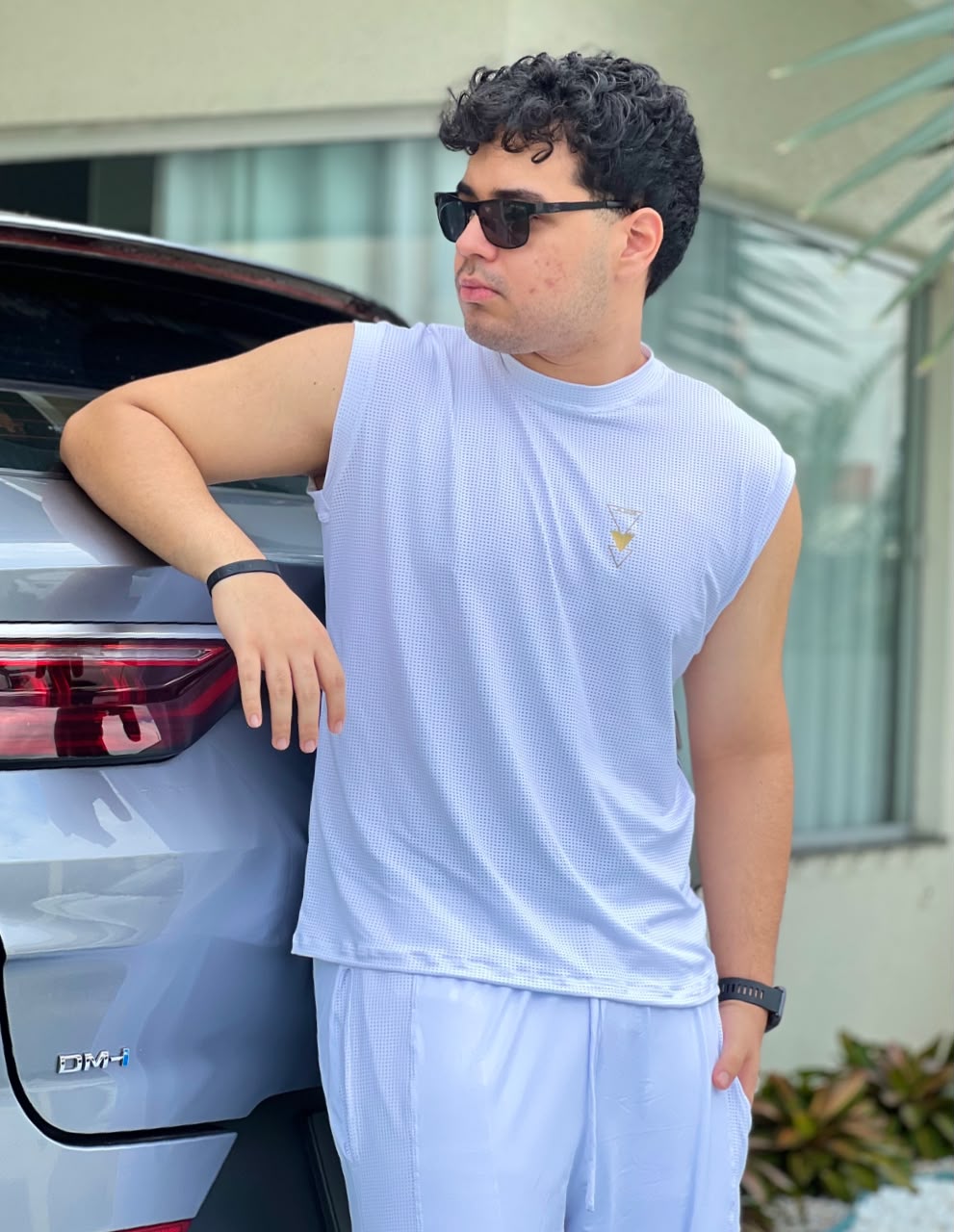 Machão masculino branco em tela perfurada — Jump Modas, moda fitness em Belém-PA