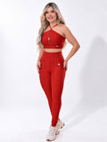 Legging Cintura Alta Vermelha Texturizado 3D vista de frente com top do mesmo tecido